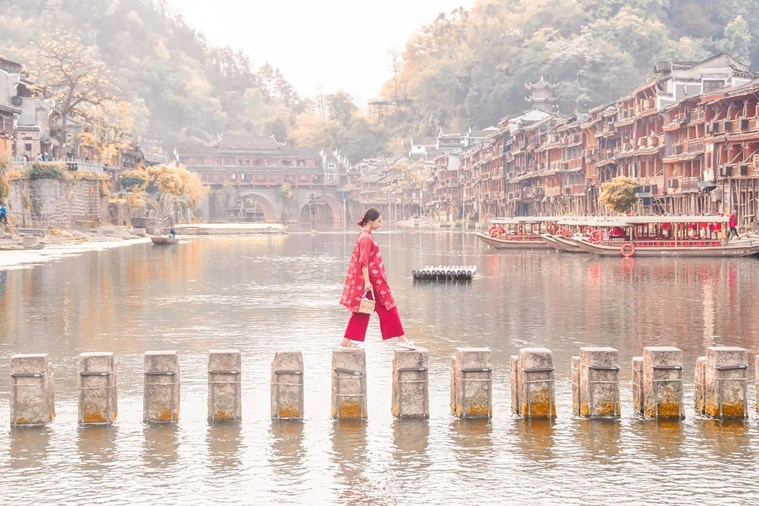 Tour Trung Quốc: Trương Gia Giới  - Phượng Hoàng Cổ Trấn 5N4D Khởi Hành từ Hồ Chí Minh