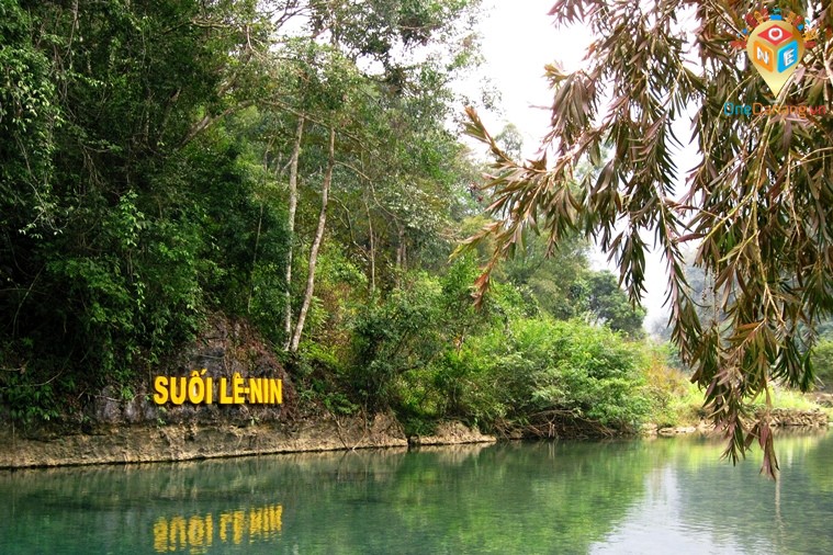 TOUR DU LỊCH HÀ NỘI – HÀ GIANG – CAO BẰNG – BẮC CẠN