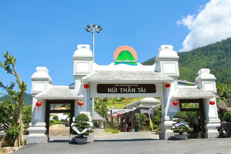 Tour Ngũ Hành Sơn - Hội An - Núi Thần Tài - Sơn Trà 3 ngày 2 đêm