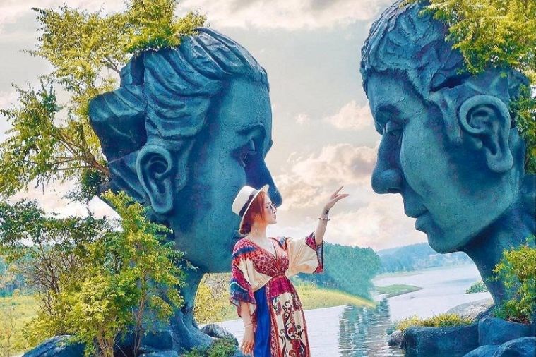 Tour Chinh Phục Đỉnh LangBiang - Thác DaTanLa - Crazy House