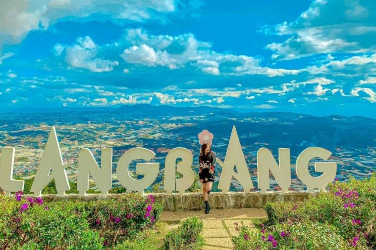 Tour Chinh Phục Đỉnh LangBiang - Thác DaTanLa - Crazy House