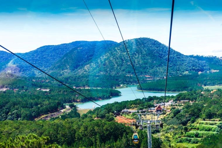 Tour Chinh Phục Đỉnh LangBiang - Thác DaTanLa - Crazy House